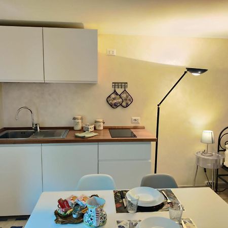 Le Case Di Giulia Abbadia Lariana Habitación foto
